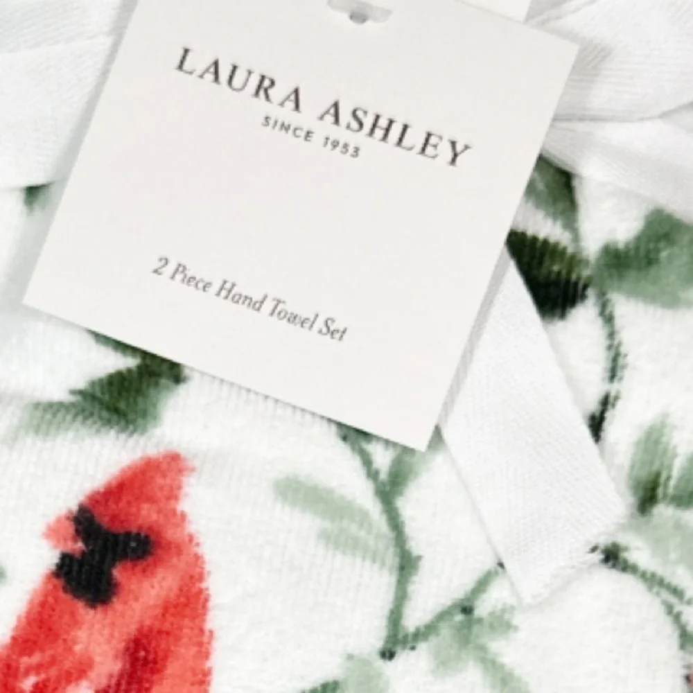 NEW Laura Ashley JOLLY CARDINALS EVERGREEN Hand Towel Set/2